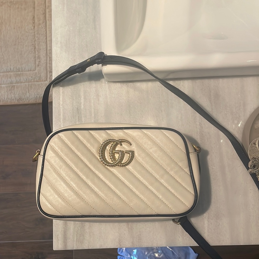 Gucci GG Marmont 447632 Mystic White/Blue Agata Matelassé Leather Cross Body Bag
